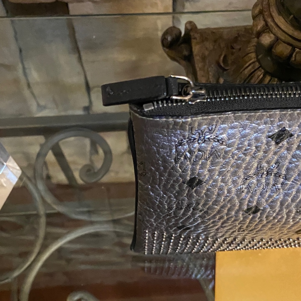 MCM Metallic Gold Clutch with Black Accents - Picture 11 of 11